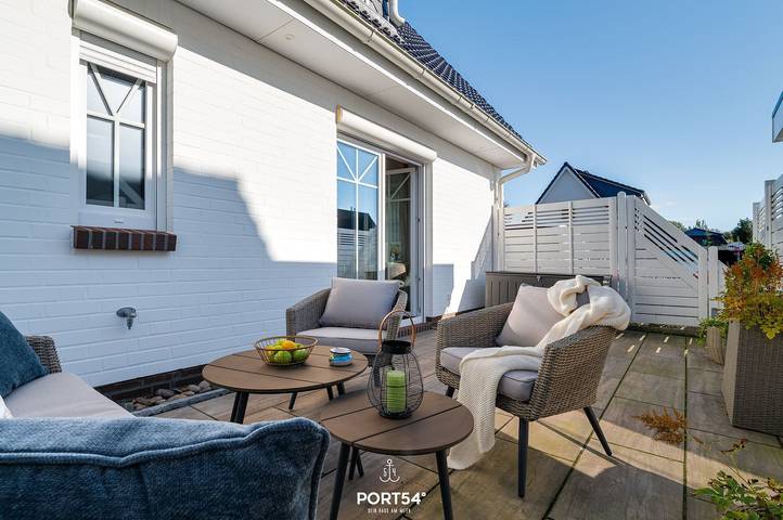 Ganze Wohnung, Pier 12a - für 4 Personen, Stellplatz, ruhige Lage, modern, gemütliche Terrasse in Hafen Büsum, Büsum