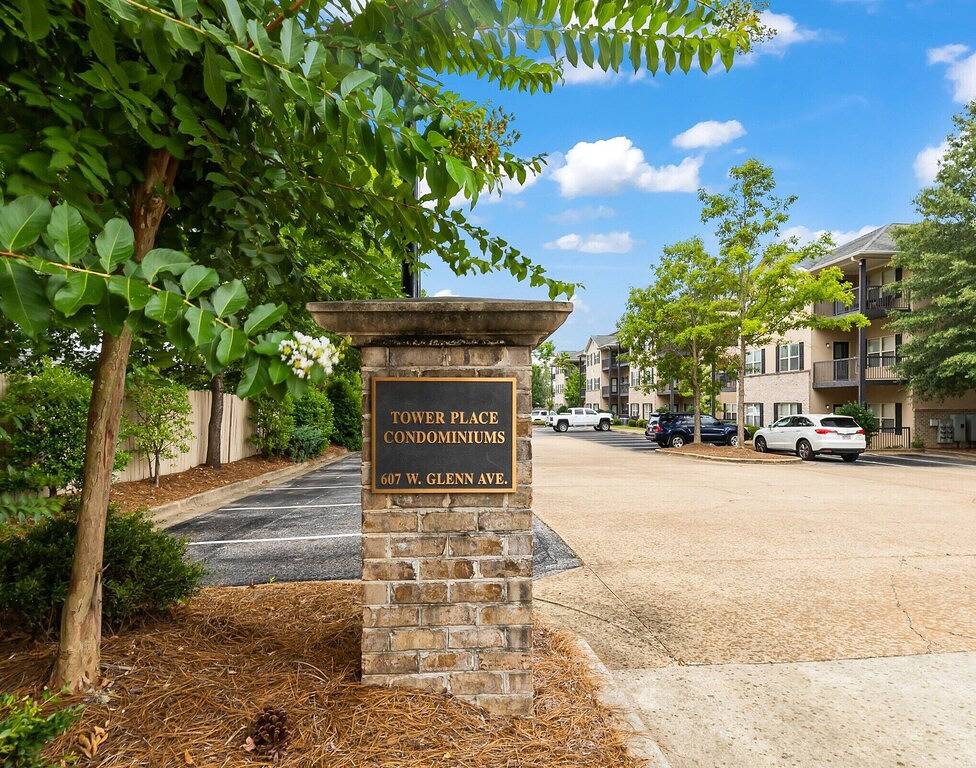 Ganze Wohnung, Beautiful Apartment Steps from Downtown Auburn - Pool! in Auburn (AL), Alabama