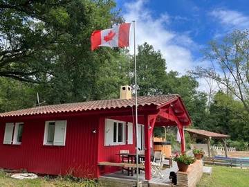 Maison de campagne pour 4 personnes, avec jacuzzi et terrasse ainsi que piscine et sauna à Saint-Laurent-des-Hommes