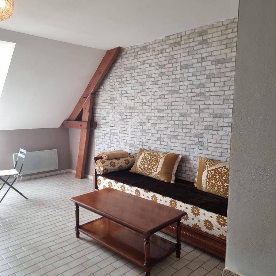 Appartement entier, One-Bedroom Apartment in Précy-sur-Marne, Seine-et-Marne