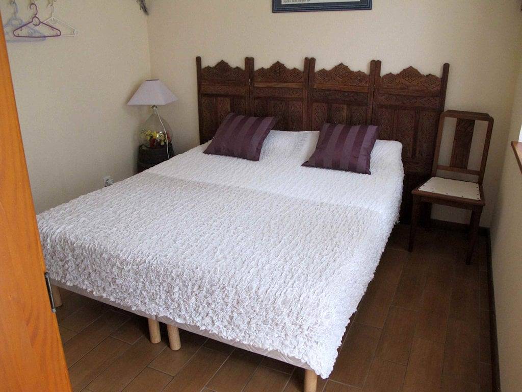 L'Appart' - Chambre Georges le Pressoir in Fontaine-lès-Dijon, Région de Dijon