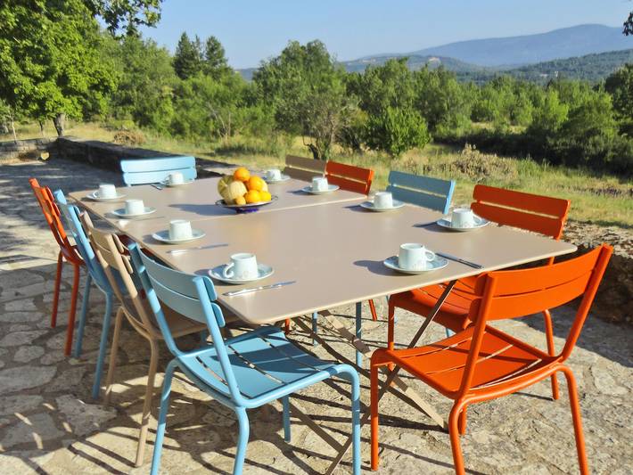 Location de vacances pour 12 personnes, avec balcon ainsi que jardin et piscine, adapté aux familles à Saignon - 4