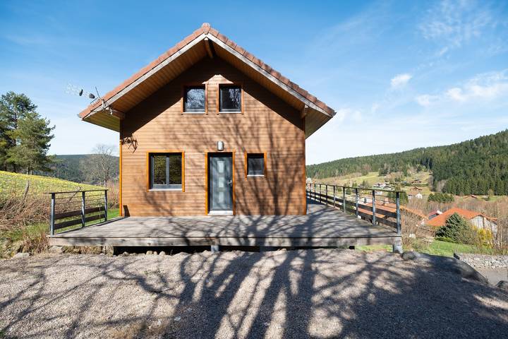 Vacation rental for 8 people, with Balcony and Yard in Lorraine