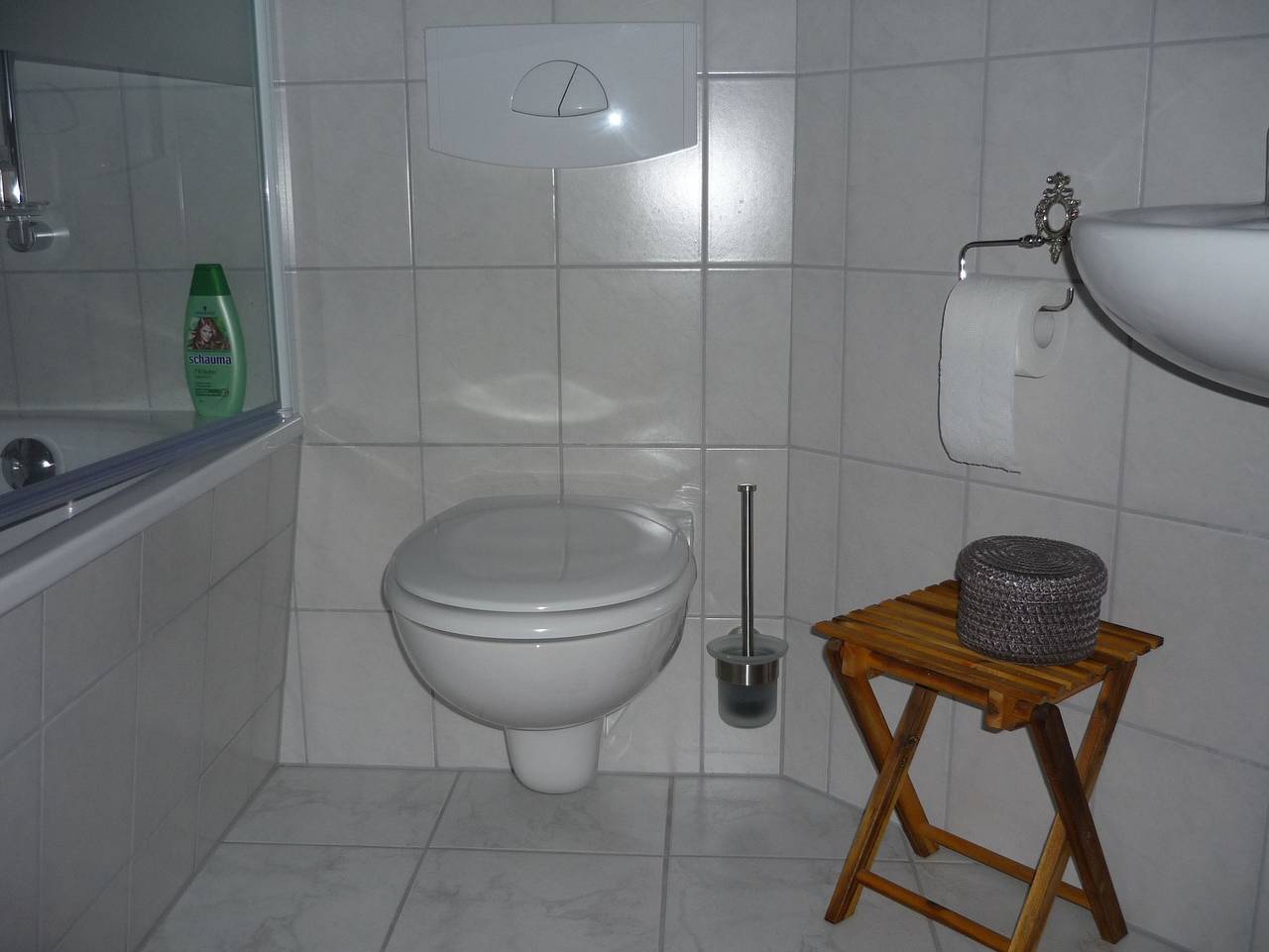 Ganze Ferienwohnung, Gästewohnung Kirsch - Ferienwohnung mit 1,5 Räumen in Wenigenjena, Jena