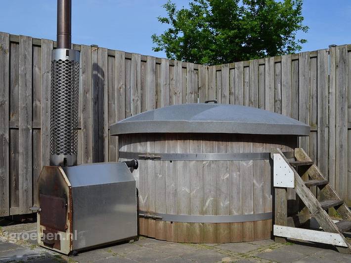 Ferienhaus für 12 Personen, mit Whirlpool und Balkon/Terrasse sowie Terrasse in Friesland - 3