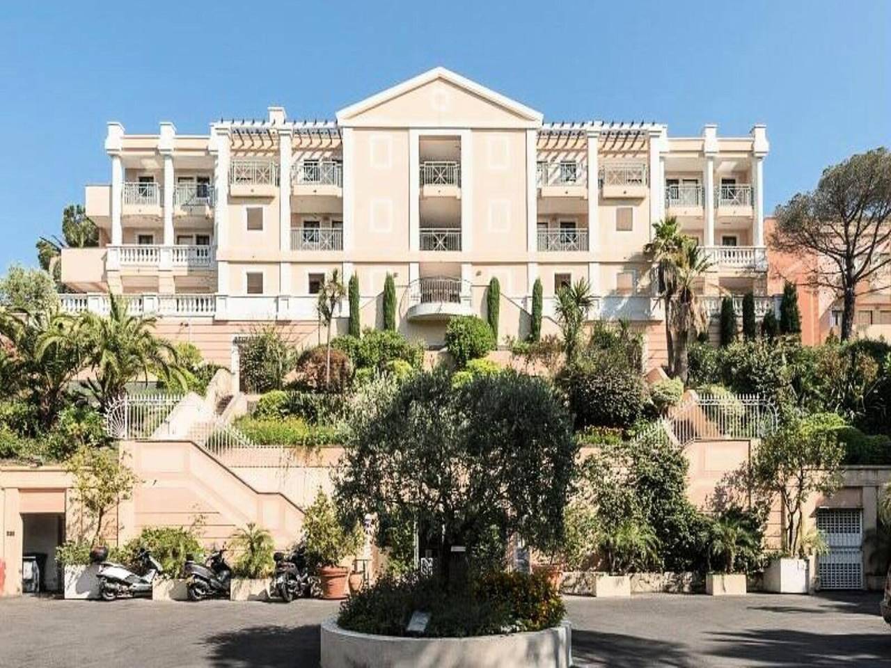 Entire apartment, Résidence Cannes Villa Francia maeva in Cannes, Cannes region