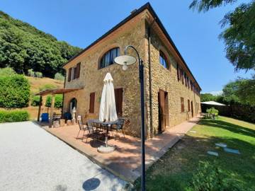 Agriturismo per 4 Persone in Riparbella, Riviera Toscana, Foto 2