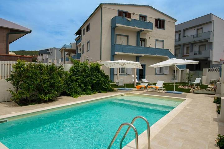 Maison d’hôte pour 2 personnes, avec Terrasse ainsi que Jardin et Piscine à Castelsardo