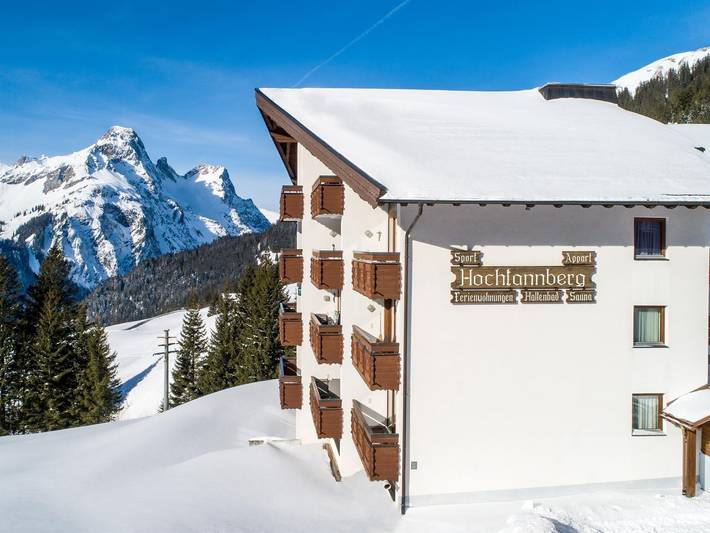 Ferienwohnung für 3 Personen, mit Balkon und Garten sowie Pool und Sauna, kinderfreundlich in Schröcken - 2