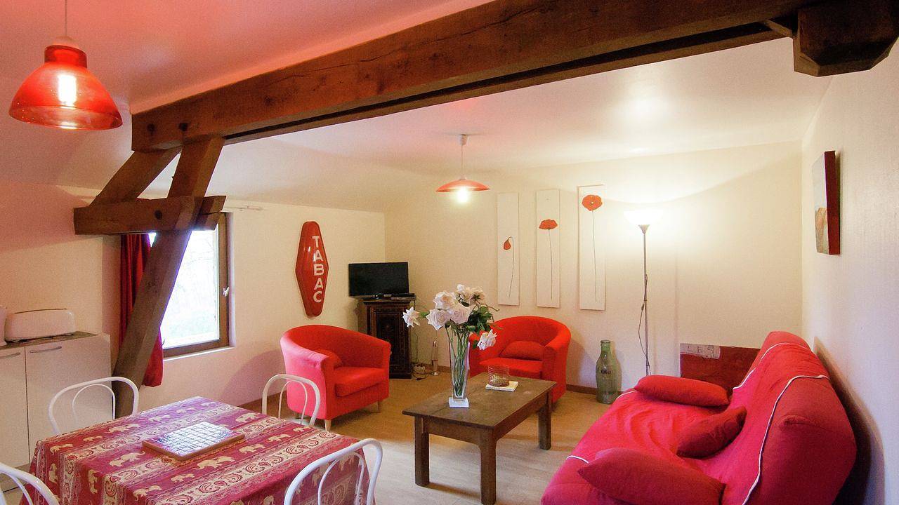 Maison de vacances pour 4 personnes avec terrasse in Bourgnac, Dordogne
