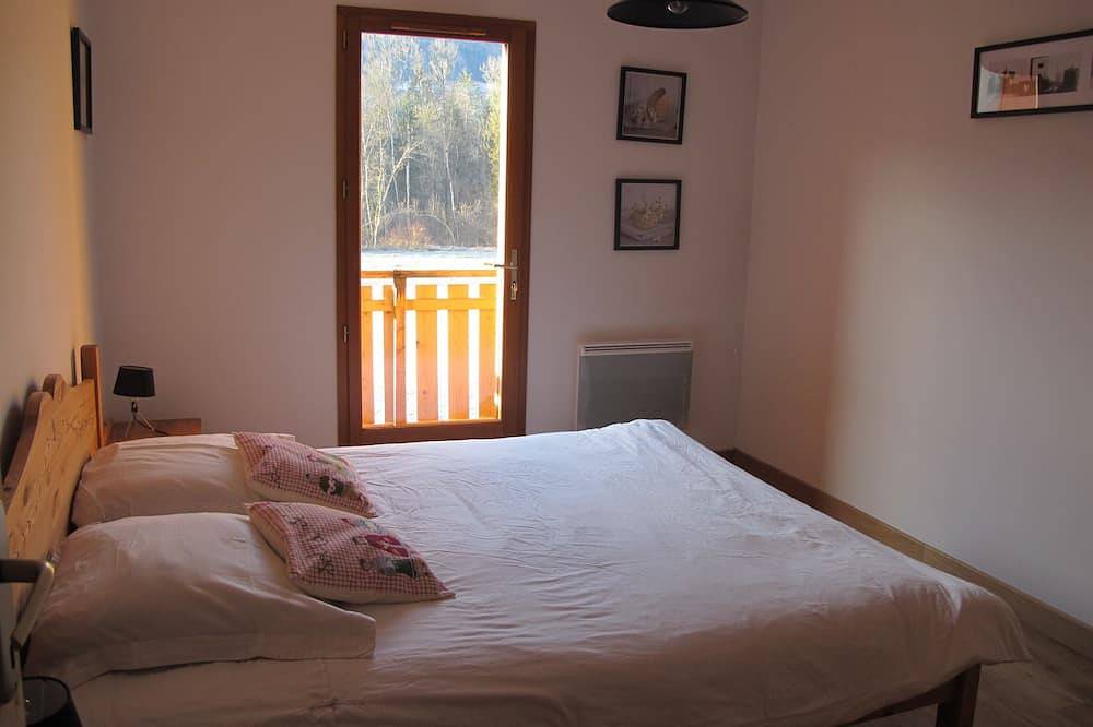 3-star La Yaute family chalet in Verchaix, Region Bonneville