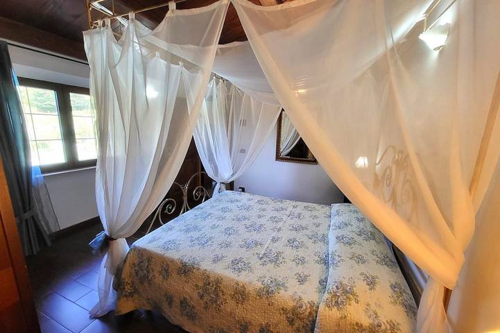 Location de vacances pour 6 personnes, avec jardin et terrasse à Pieve Fosciana - 2