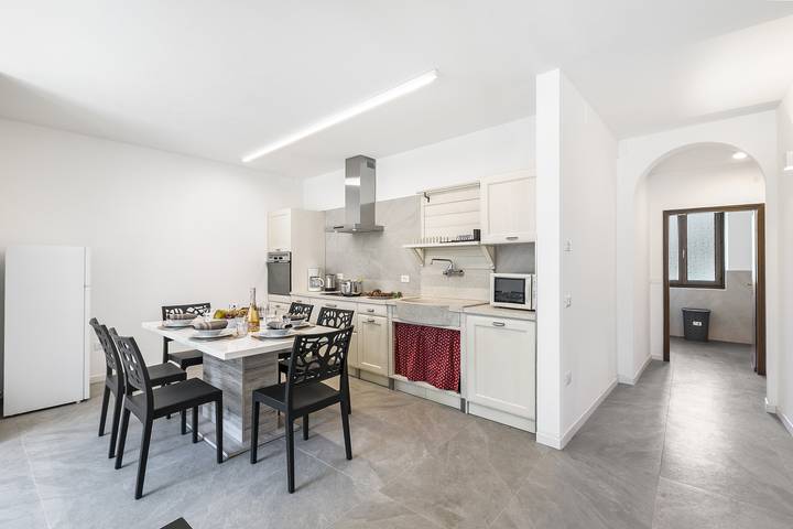 Ferienwohnung für 7 Personen, mit Terrasse und Kinderpool in Arco - 3