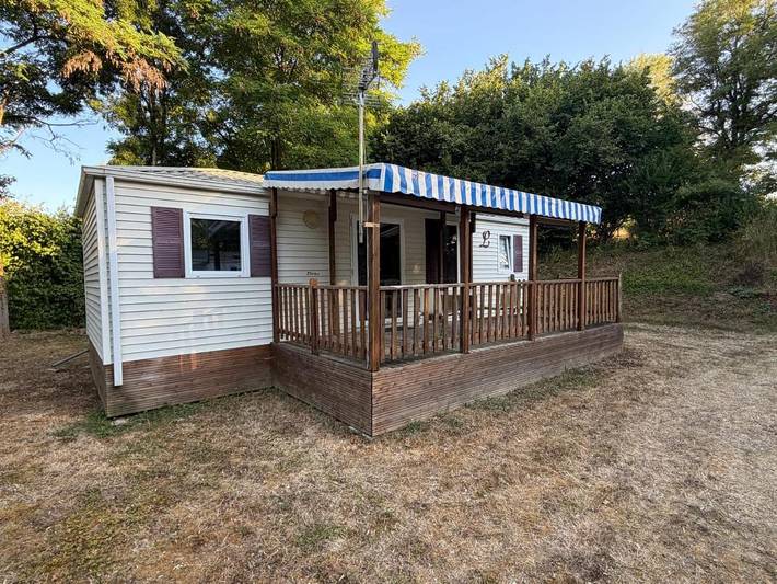 Camping pour 8 personnes, avec Terrasse et Jardin ainsi que Piscine et Vue