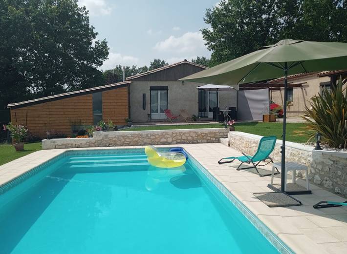 Gîte pour 2 personnes, avec terrasse ainsi que jardin et piscine en Nouvelle-Aquitaine - 3