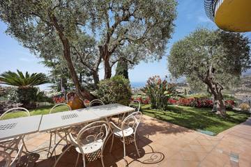 Casa Vacanza per 12 Persone in Bordighera, Provincia di Imperia, Foto 3