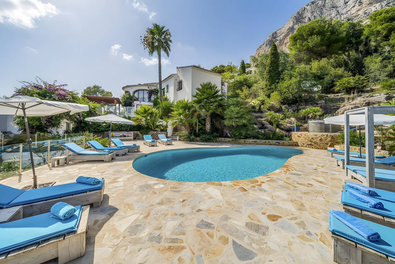 Villa 'Caroix' with Sea View, Wi-Fi and Air Conditioning in Jávea, Costa Blanca