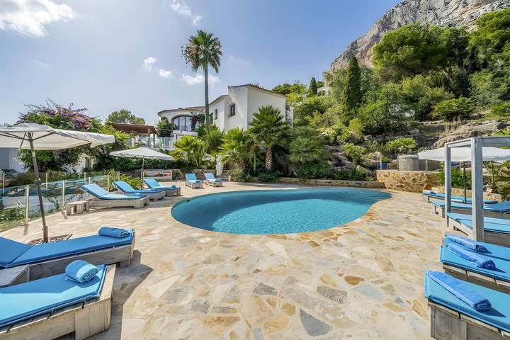 Villa 'Caroix' with Sea View, Wi-Fi and Air Conditioning in Jávea, Costa Blanca
