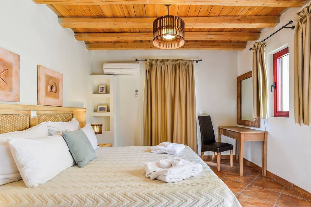Familie Reidence mit Meerblick / Pool-Bereich in Limnos