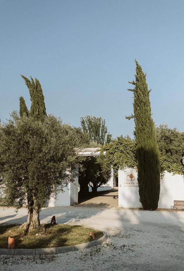 Casa rural para 12 personas, con jardín además de piscina y vistas en Granada