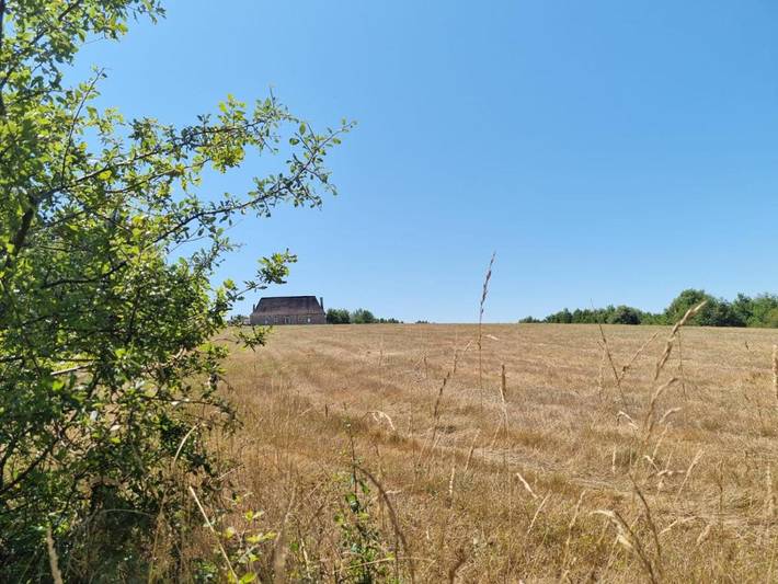 Location de vacances pour 7 personnes, avec jardin ainsi que vue et piscine à Lacropte - 3