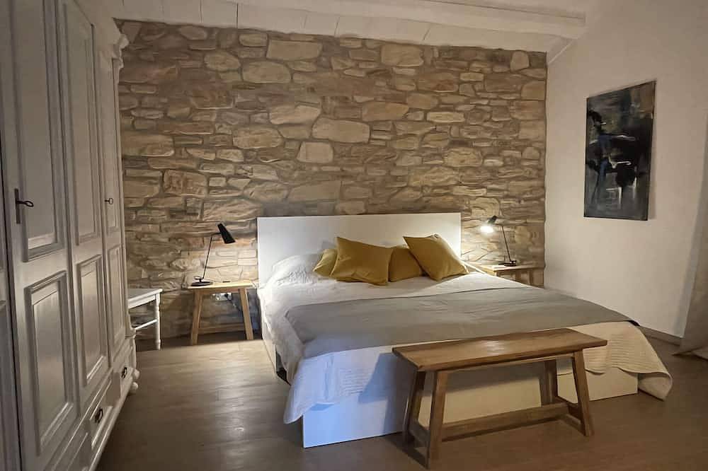 Beautiful spacious Countryhouse up to 14 Guests, 7 bedrooms, private pool in Cervera del Maestre, Costa del Azahar