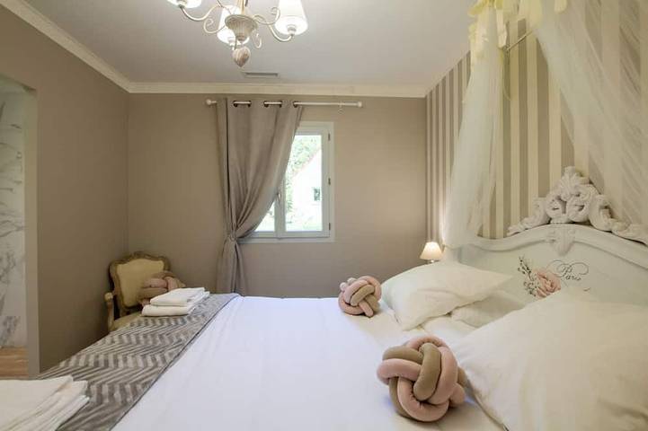 Location de vacances pour 2 personnes, avec jacuzzi et jardin à Saint-Chamassy - 3