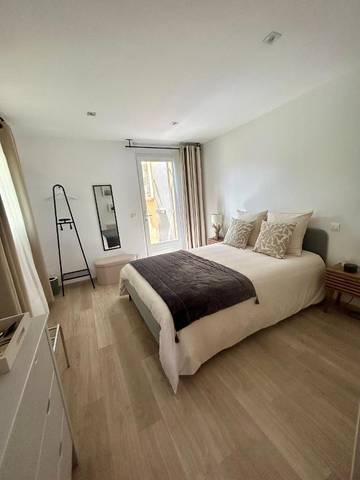 Chambre d’hôte pour 2 personnes, avec piscine ainsi que jardin et vue à Taillades
