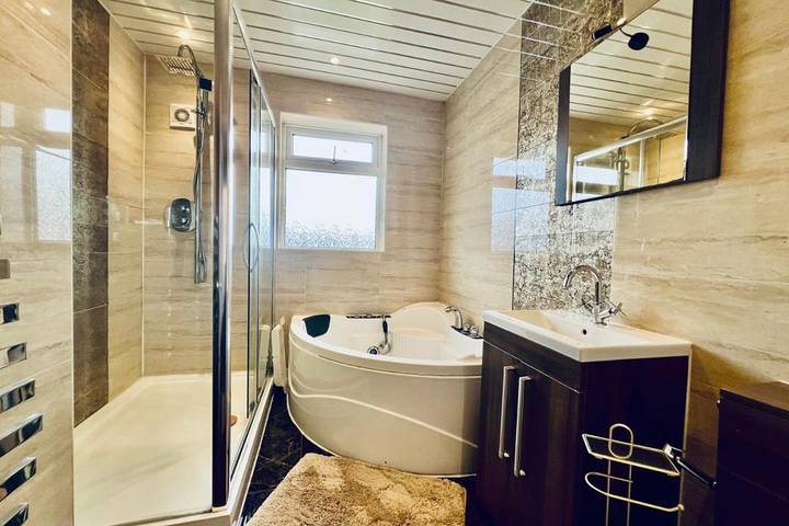 Location de vacances pour 13 personnes, avec jardin à Bury - 4