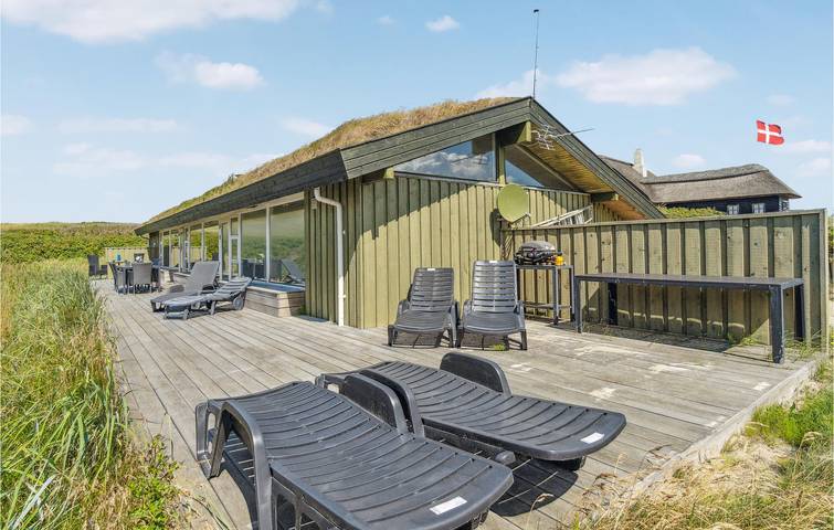 Ferienhaus für 10 Personen, mit Whirlpool und Terrasse sowie Sauna und Pool in Blokhus - 2