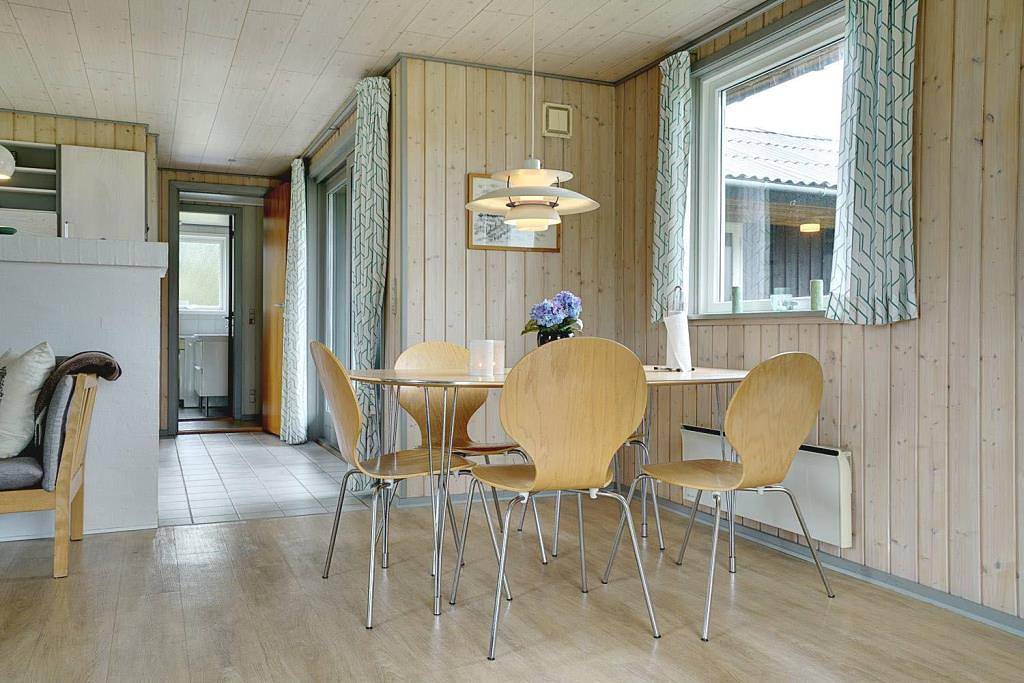 Großzügiges Ferienhaus auf einem herrlichen Naturgrundstück  in Henne, Varde