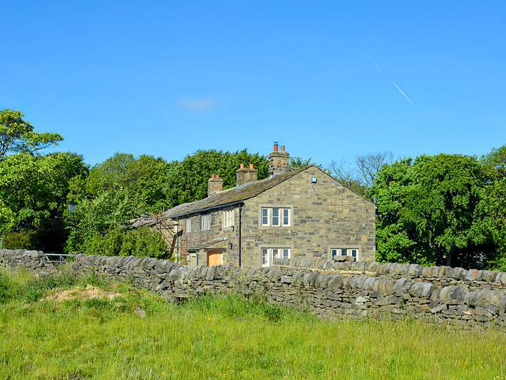 Log cabin for 7 people in West Yorkshire