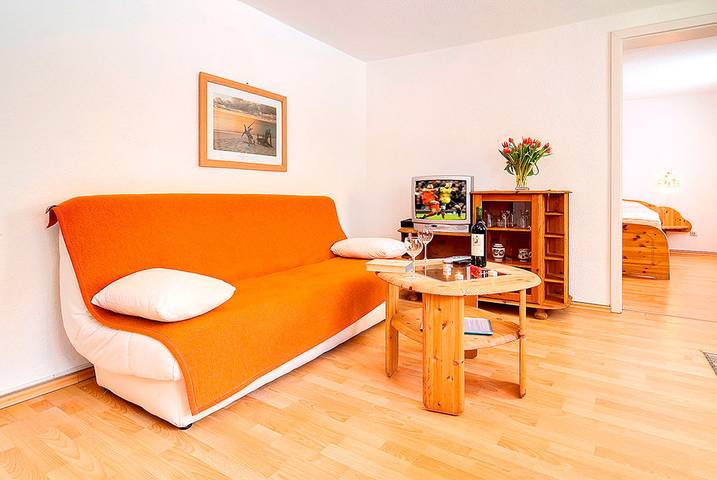 Ferienwohnung für 3 Personen, mit Terrasse und Balkon/Terrasse in Prerow - 4