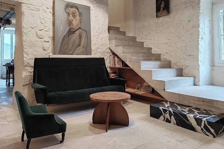 Location de vacances pour 10 personnes, avec balcon à Étienne Bonnot de Condillac