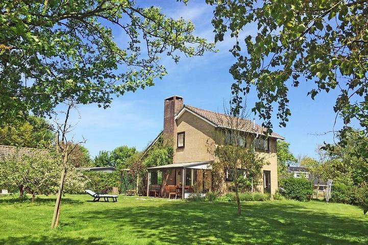 Ferienhaus für 6 Personen, mit Terrasse und Garten