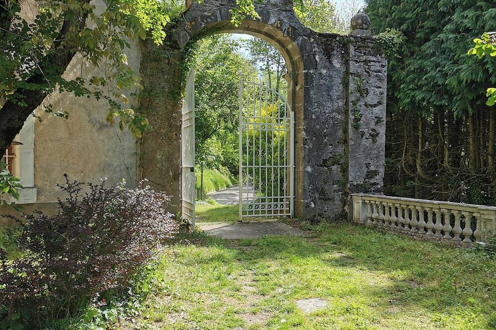 La manufacture royale de la Bonde in Cuxac-Cabardès, Région de Carcassonne
