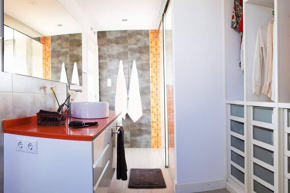 Feitiña House: modern and functional sea views in Praia da Abilleira (A Illa de Arousa), A Illa de Arousa