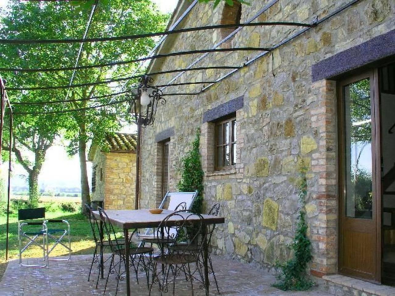 Ganze Wohnung, Mit Laube und großzügiger Zwischenebene in Monteleone d'Orvieto, Perugia Provinz