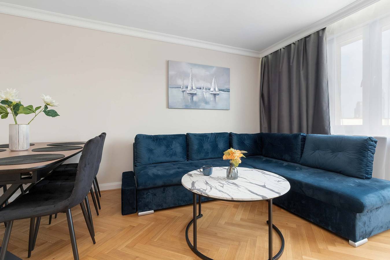 Appartement entier, W  adys  awa Iv 32 Gdynia   Three Bedroom Apartment in City Center with Desk in Gdynia, Zatoka Gdańska