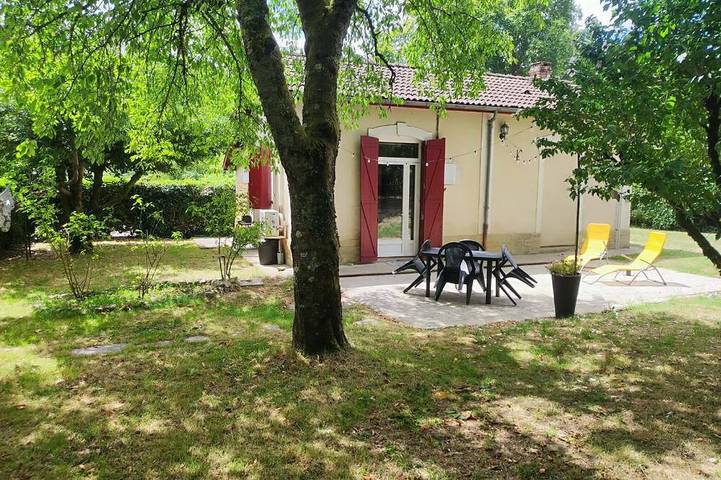 Maison de vacances pour 4 personnes, avec Terrasse et Jardin à Lalinde