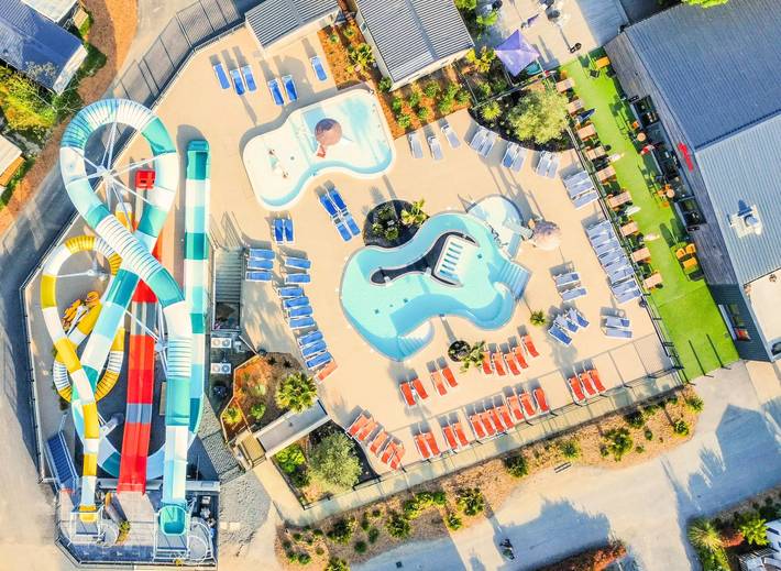 Camping für 6 Personen, mit Terrasse in Vendée