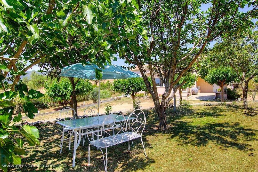 Appartamento intero, Apartment 5 km from the beach in Sollacaro, Sartène e dintorni