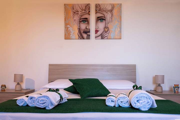 Appartamento intero, [Taormina Matthome] 850m dal centro | Parcheggio esterno | Wi-Fi | Vista mare in Taormina, Provincia di Messina