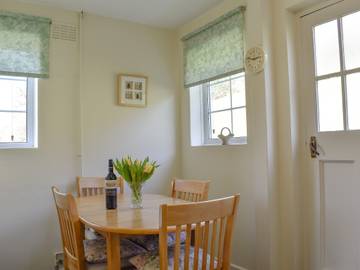 Holiday Home for 4 People in Dorset, South West England, Photo 3