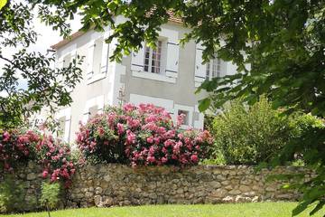 Gîte pour 6 personnes, avec terrasse et jardin à Douville