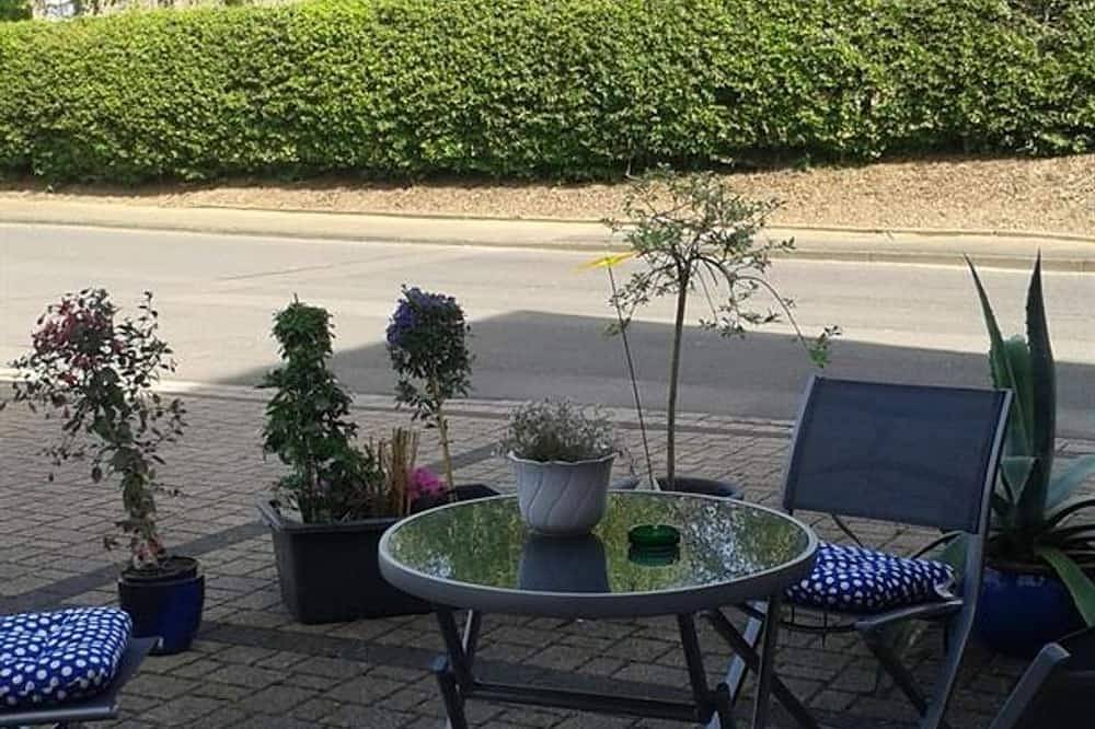 Ganze Wohnung, Ferienwohnung Eifelgold in Herhahn - 2-Bett-Ferienwohnung Dusche u.Bad/Wc, in Schleiden, Rureifel (Nordrhein-westfalen)