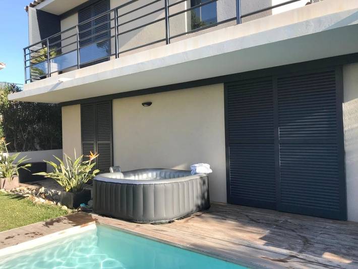 Villa pour 8 personnes, avec jardin ainsi que piscine et vue, animaux acceptés à Bandol - 2