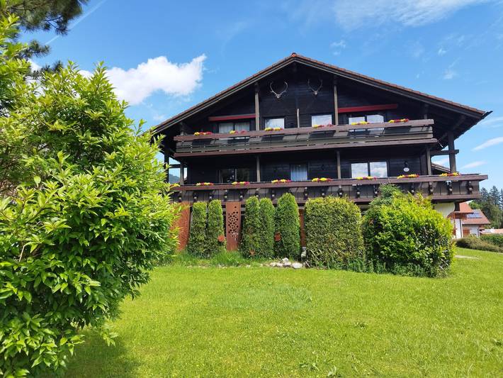 Hütte für 3 Personen, mit Balkon und Garten in Obermaiselstein