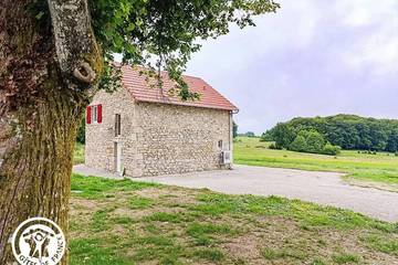 Gîte pour 4 personnes, avec jardin, animaux acceptés dans Sousceyrac-en-Quercy