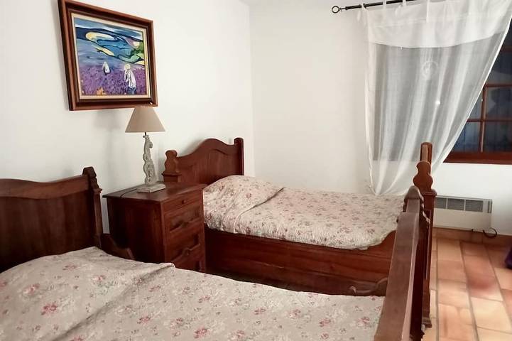 Location de vacances pour 6 personnes, avec jardin à Entraigues-sur-la-Sorgue - 4